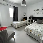 Berlin Guest house *